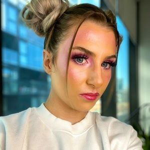 Meet your Posher, Samantha